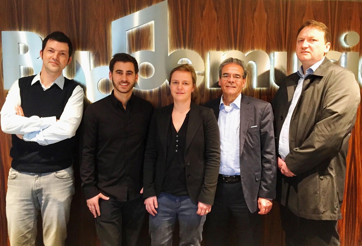Besiegelten den Vertrag (von links): Kolja Spohn (Head of Legal & Business Affairs Budde Musc), Benjamin Budde (Managing Director & Head of Creative Budde Music), Katharina Frömsdorf (Gesc...