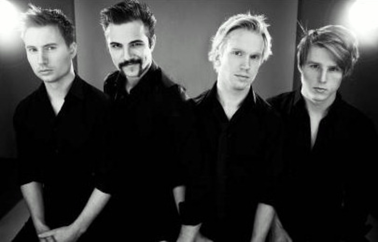 Neu bei On Fire: Royal Republic