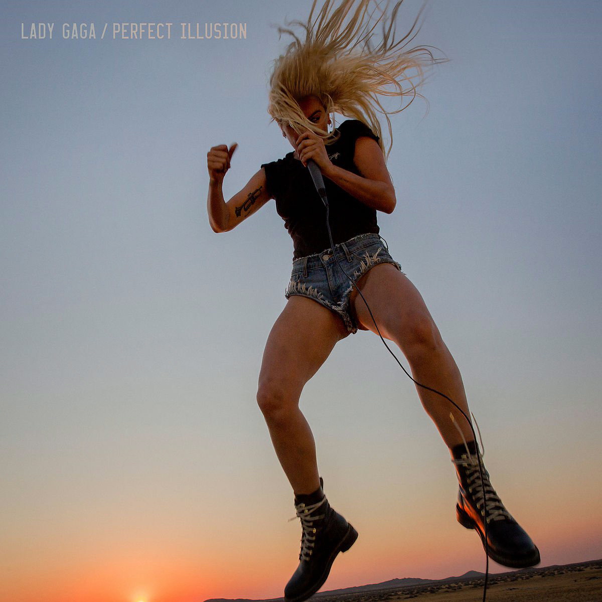 Lady GaGa – Perfect Illusion