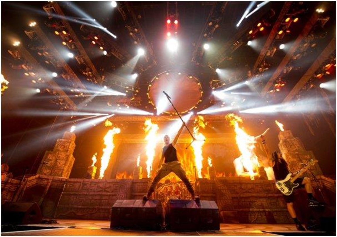 Lassen es soundmäßig wie auch visuell krachen: Iron MaidenI