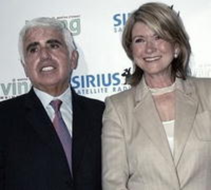 9f940bc46736ef9eb03cf3834cba931e7b1150e404fdc8f46ae7c98fce977462 Neue Vertragspartner: Sirius-CEO Mel Karmazin und Martha Stewart