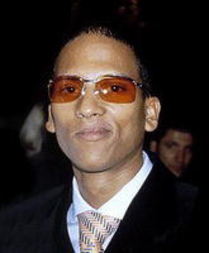 9fa8871f0129c03346a89c9ff6355348dbcdcfb8939577c4df2dad3ca0bb0c73 Schillernd: Naidoo