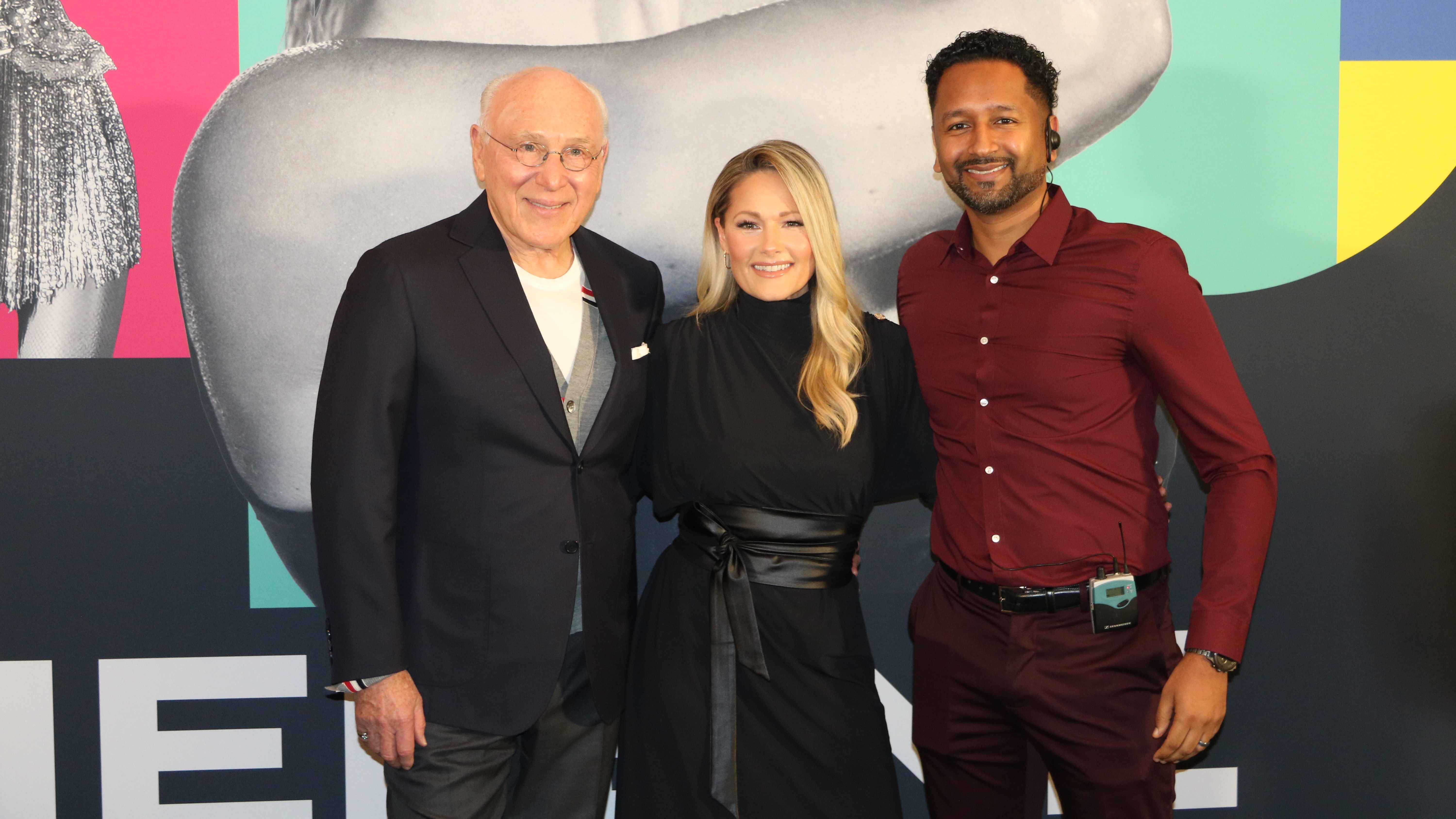 a053905c 801f 43cf a94b 640ddbb48c98 Stellten das 360-Grad-Konzept der Stadiontour 2026 vor: Marek Lieberberg (Live Nation), Helene Fischer und Regisseur Mukhtar Omar Sharif Mukhtar.