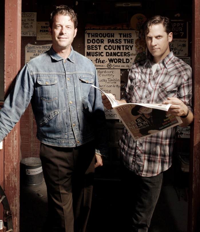 Präsentieren neues Album: John Convertino (l.) und Joey Burns
