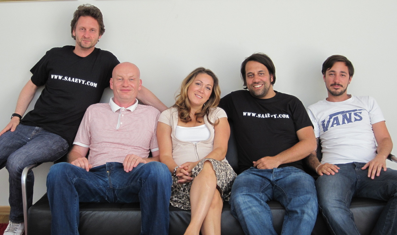 Neue Partner (v.l.n.r.): Sven Hasenjäger, Guy Moot (EMI Music Publishing UK, Managing Director and President European Creative), Bahar Tozman (EMI Music Publishing Vice President), Arne Gh...