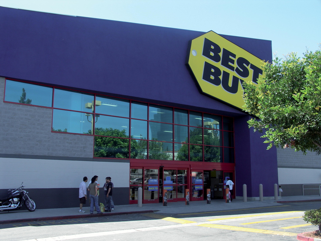 Nimmt Vinyl permanent ins Sortiment auf: Best Buy