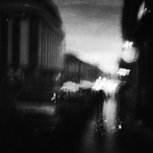 Ensemble Economique – Light That Comes, Light That Goes