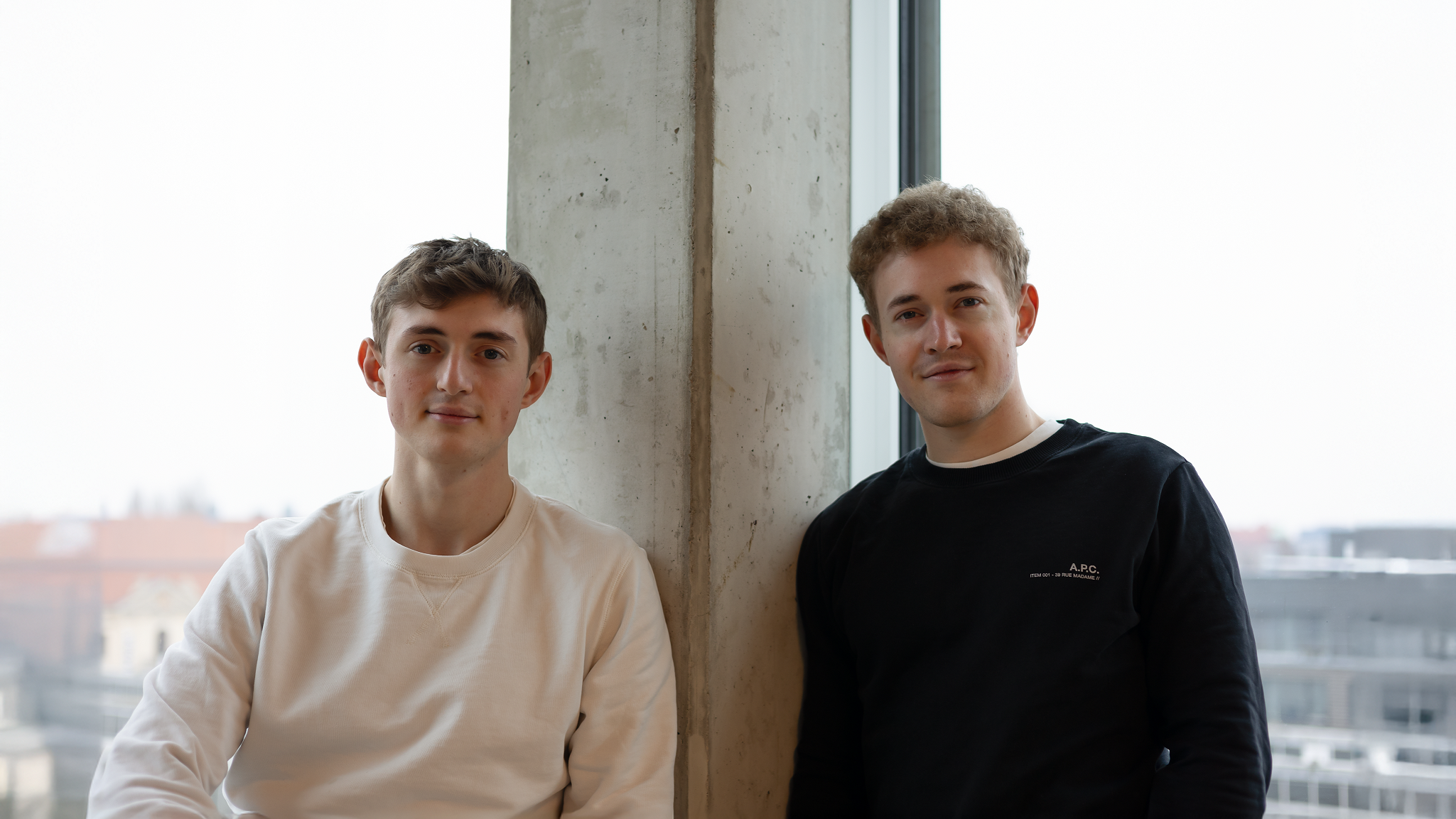 Haben sich mit ADA geeinigt: Robin Springett (links, Co-Founder und Marketing Manager Aemeralds ) und Yan Springett (Co-Founder und A&R Aemeralds).