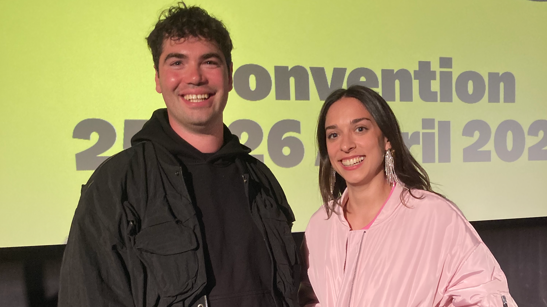 a2beffe2 d5b3 41cb a65c fb9fc85ca8d5 Sprachen über den "Bamboo way of things": Leander Kirschner (Bamboo Artist) und die unter dem Namen Tam auch selbst künstlerisch aktive Journalistin Tamara Güçlü.