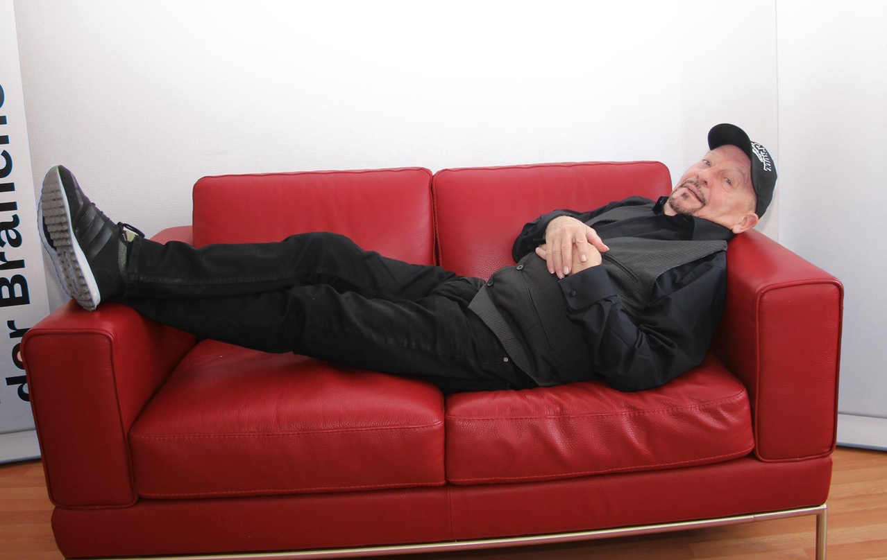 Ganz entspannt auf der Couch: Barney Murphy