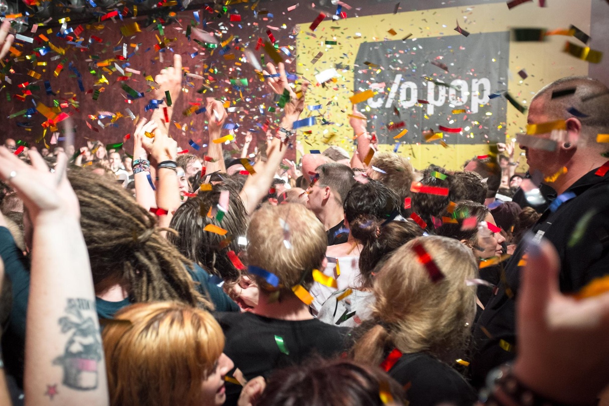 Volles Haus: Das Publikum im Gloria Theater bei einem Konzert des c/o pop Festivals 2015