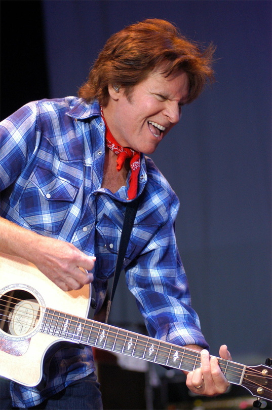 Gab eines seiner raren Deutschlandkonzerte auf Burg Abenberg: John Fogerty