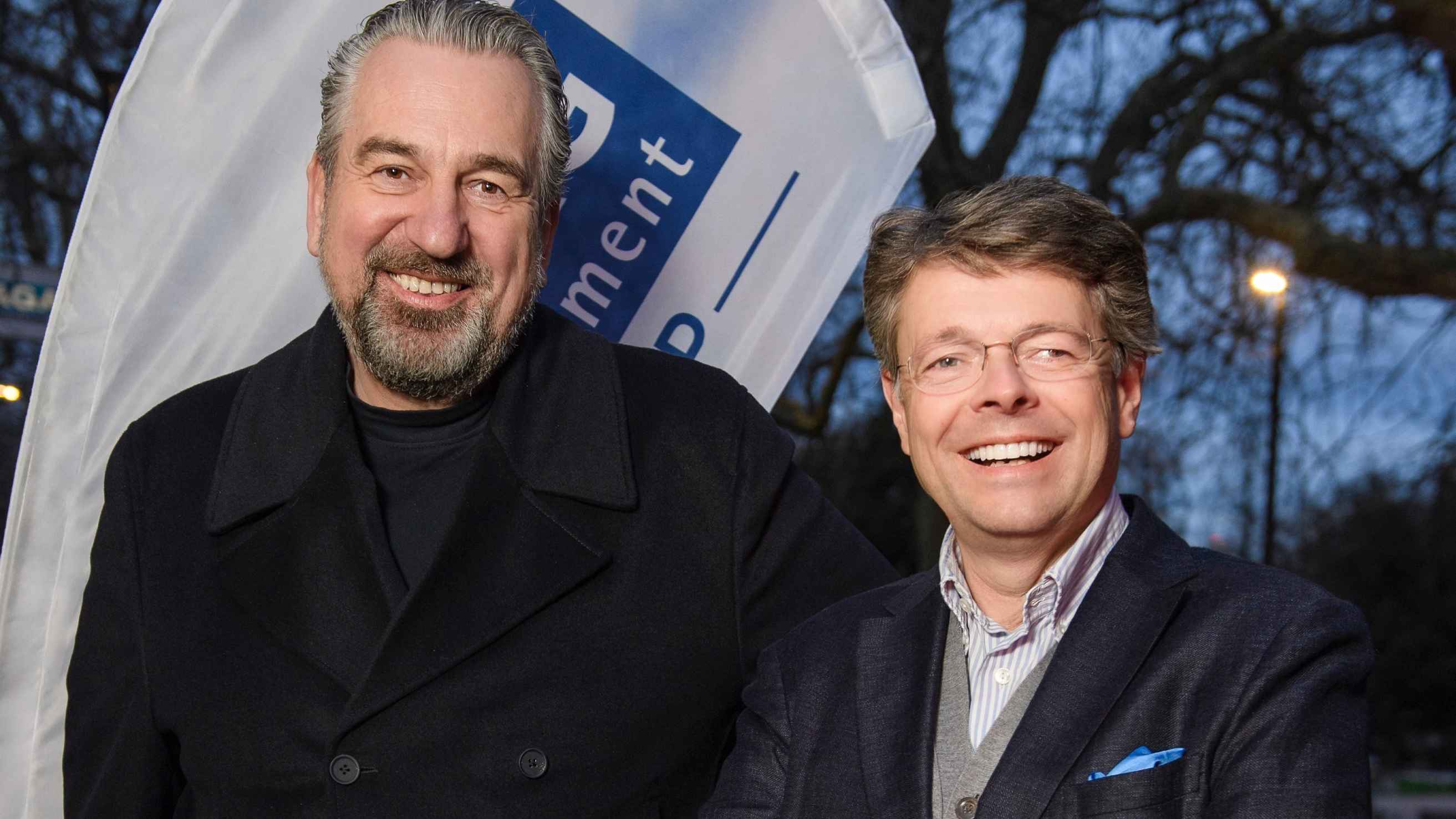 Der alte und neue CEO der DEAG: Detlef Kornett (links) und Peter Schwenkow.