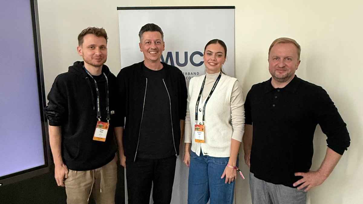 Diskutierten bei einem Panel des IMUC (von links): Philipp Niklas (Fett Music), Alex Warnke (PRO Agency), Marie-Lisa Wetter (GEMA) und Ulf Wenderlich (IMUC-Vorstand).