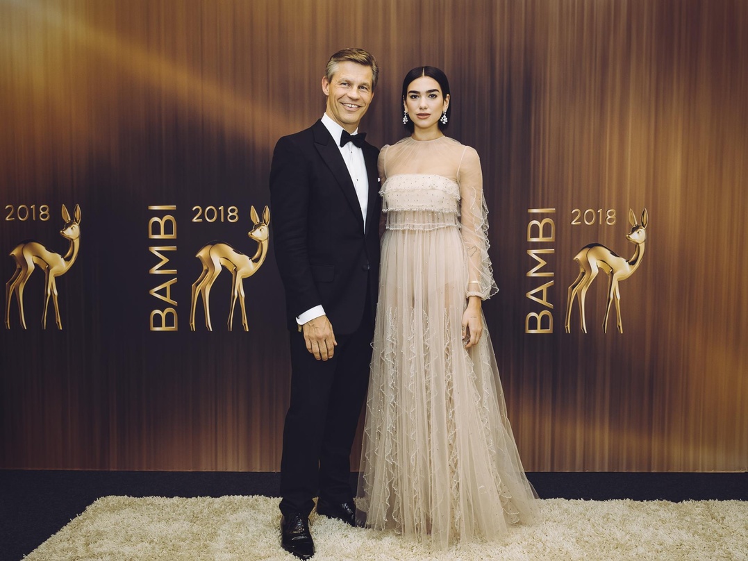 Freuten sich über den Bambi: Dua Lipa und Frank Briegmann