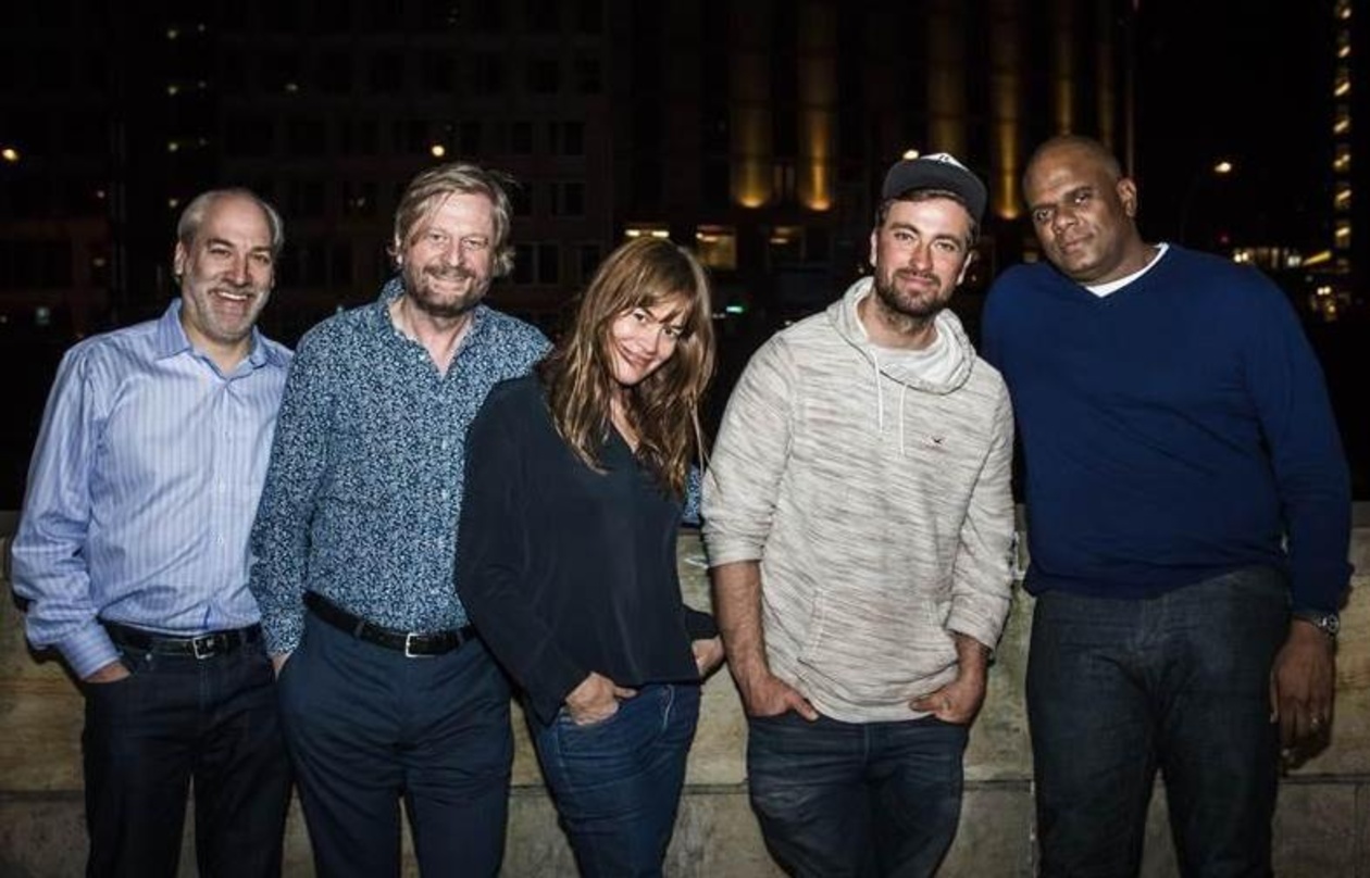 Besiegelten die weitere Zusammenarbeit (von links): Paul Kahn (Executive Vice President & Chief Financial Officer Warner/Chappell), Lars Karlsson (Managing Director Warner/Chappell Music G...