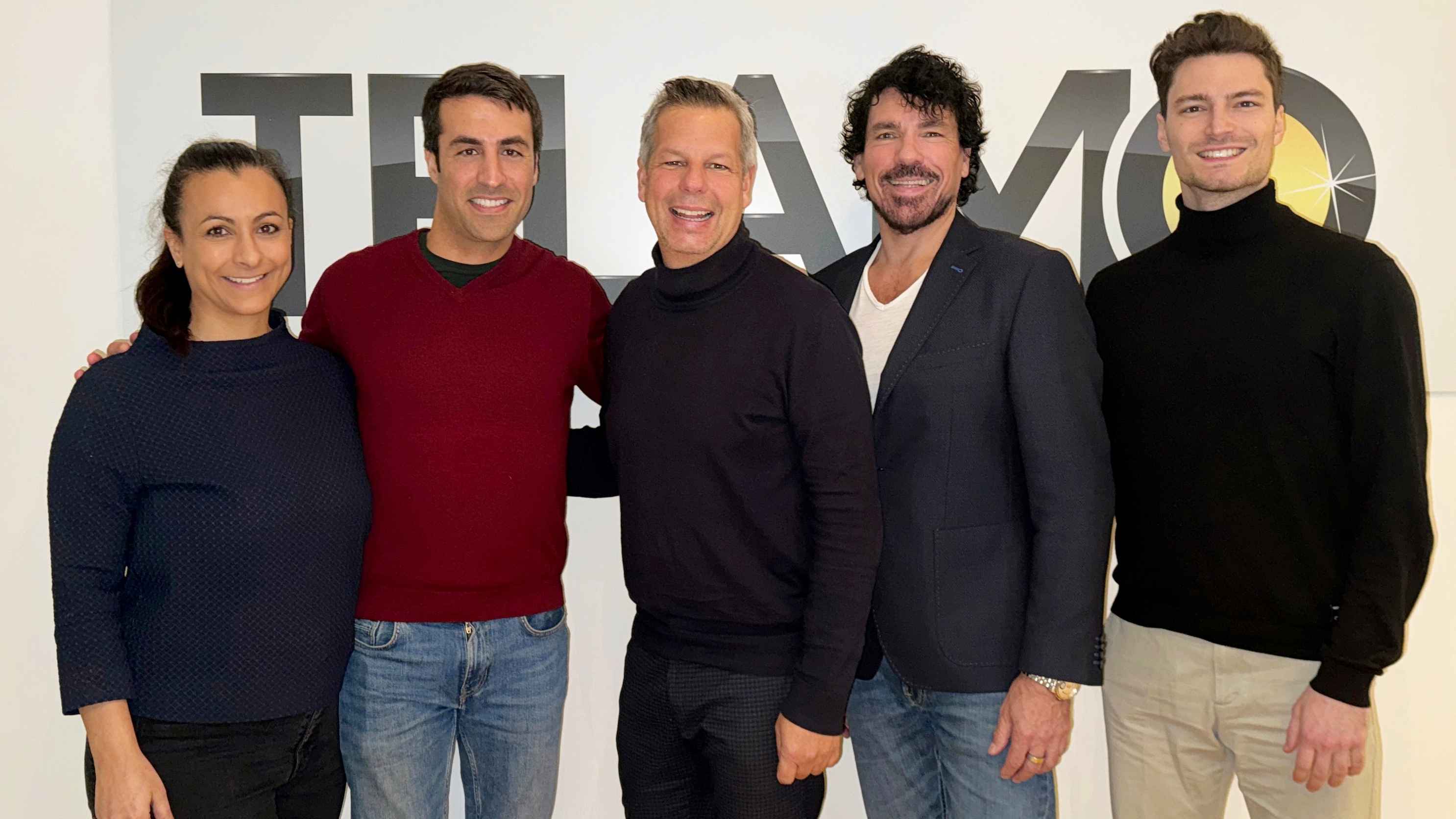 Arbeiten nun miteinander (von links): Jessica Mohr (Geschäftsführerin redpoint/imagine), Germán Gholami (Impulso Tenors), Ken Otremba (Geschäftsführer Telamo), Laszlo Maleczky und Val Mihe...