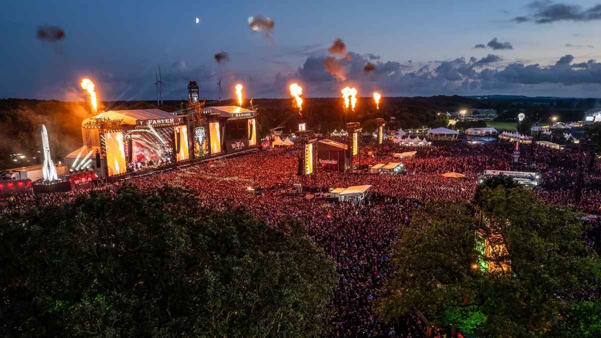 Bot wieder Rain And Shine: das 34. Wacken Open Air.