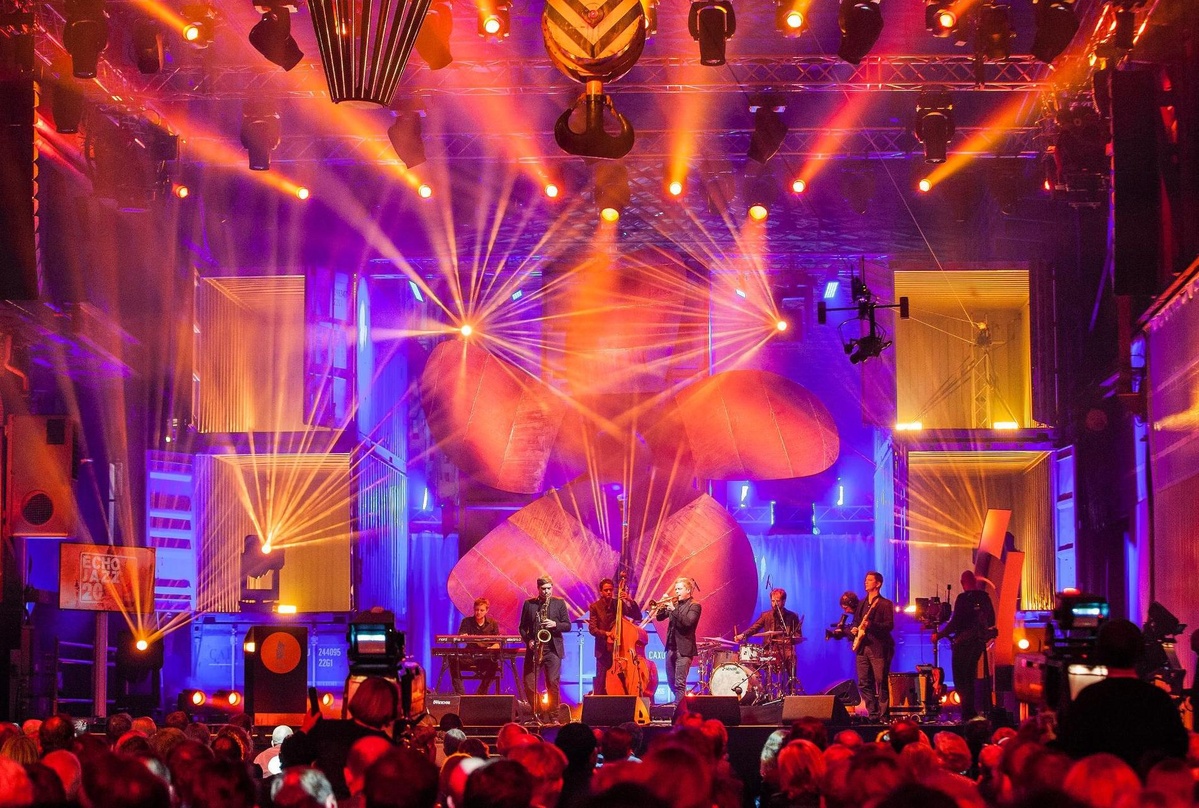 Industrial Chic: Echo in der Maschinenbauhalle auf dem Werftgelände von Blohm+Voss