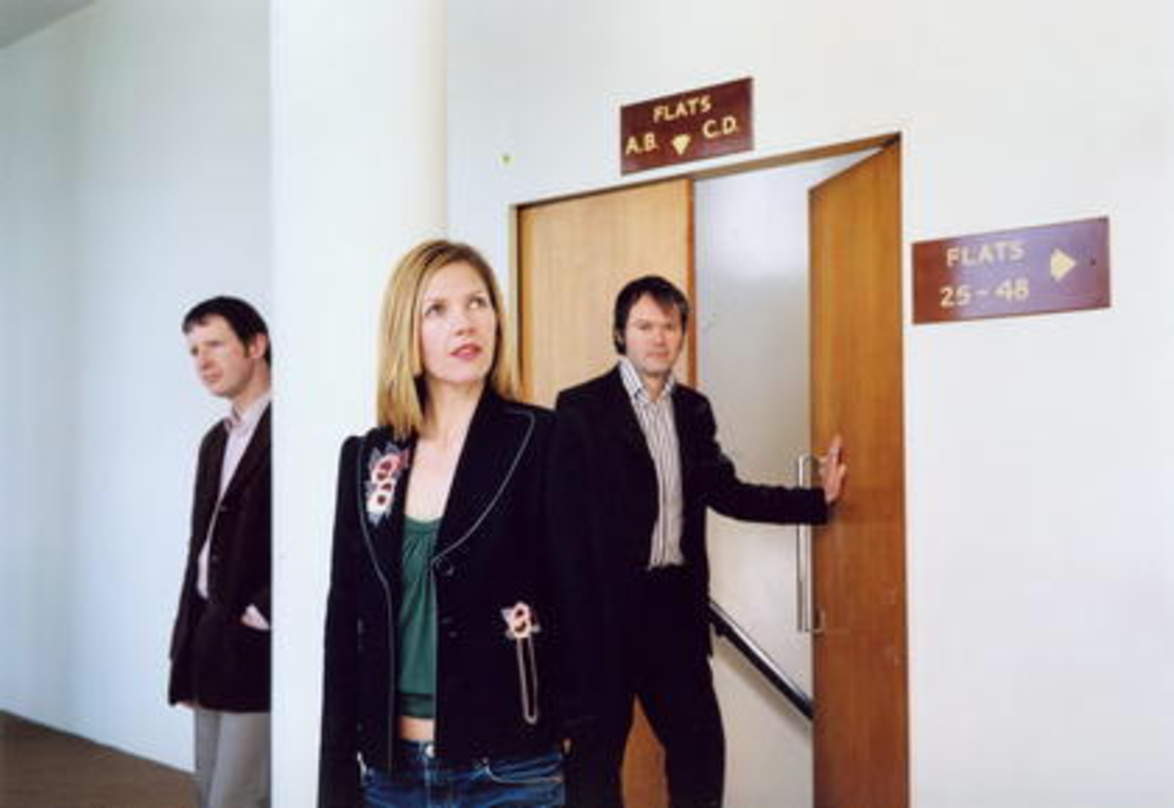 Mit Verstärkung zum Monsters of Spex: Saint Etienne