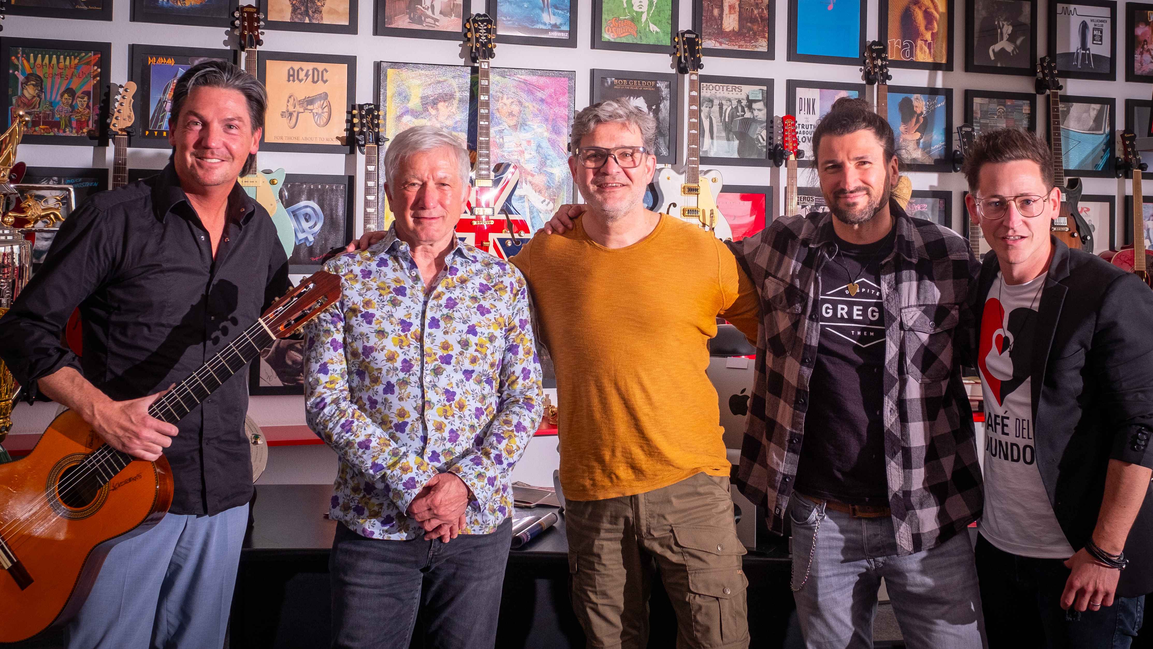 Möchten Gitarren in die größten Konzertsäle Deutschlands bringen (von links): Jan Pascal (Café del Mundo), Karlheinz Lind (Geschäftsführer Shooter Promotions), Dirk Eisermann (örtlicher Ve...