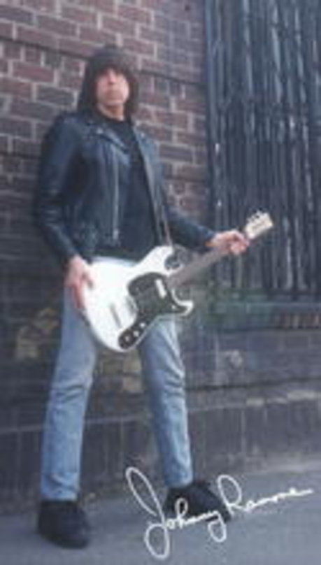a998a47d9912a89ccaf792a98ab429cd270889e3226df76d3da8d144a029d85c Gestorben: Johnny Ramone