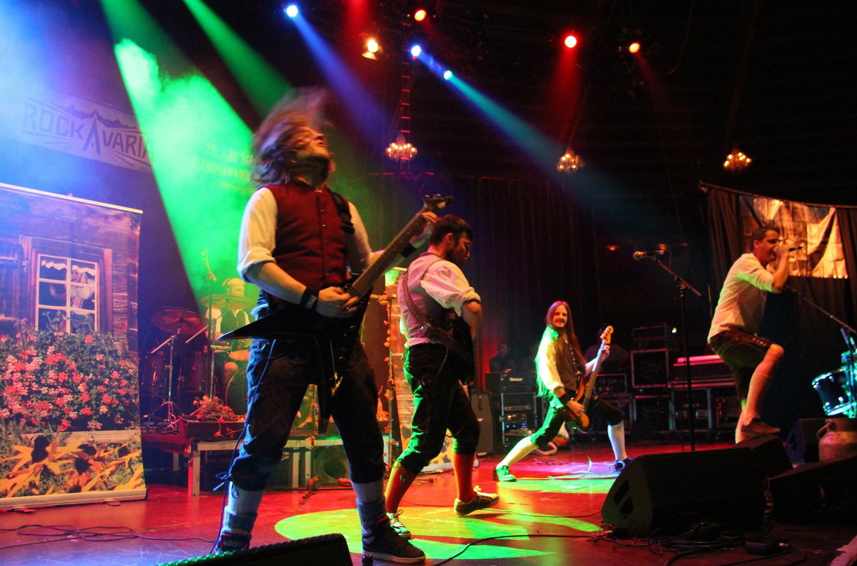 Sie gewannen den Rockavaira Bandcontest 2015: Tuxedoo