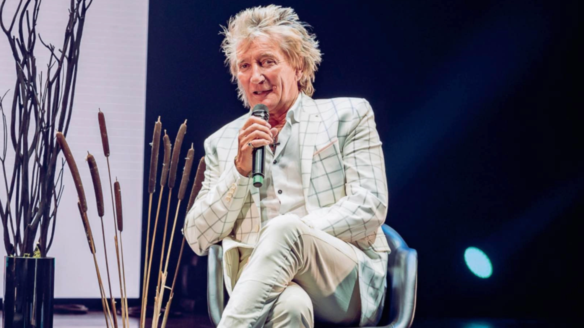 Trennt sich im Rahmen eines millionschweren Deals von Rechten an seinem Songkatalog: Rod Stewart, hier im Jahr 2018 bei seinem Besuch von Universal Inside in Berlin.