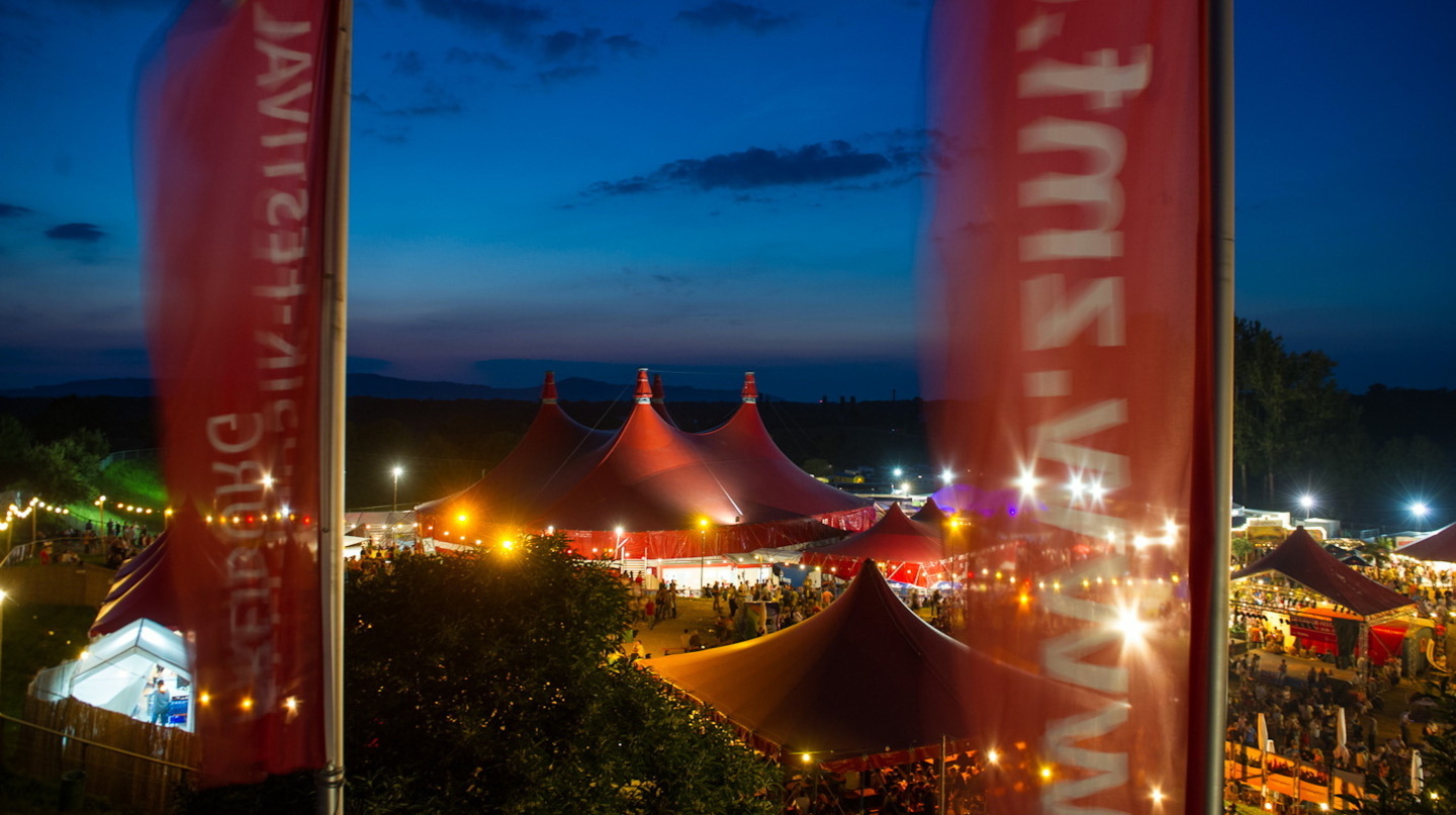 43.000 genossen diese Atmosphäre: Abendstimmung beim Freiburger Zelt-Musik-Festival