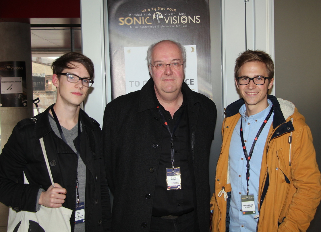 Spricht in Luxemburg: A.S.S.-Chef Michael Bisping (Mitte), der 2012 bei der Konferenz von seinen Mitarbeitern Robin Shaw (links) und Philipp Jacob begleitet wurde