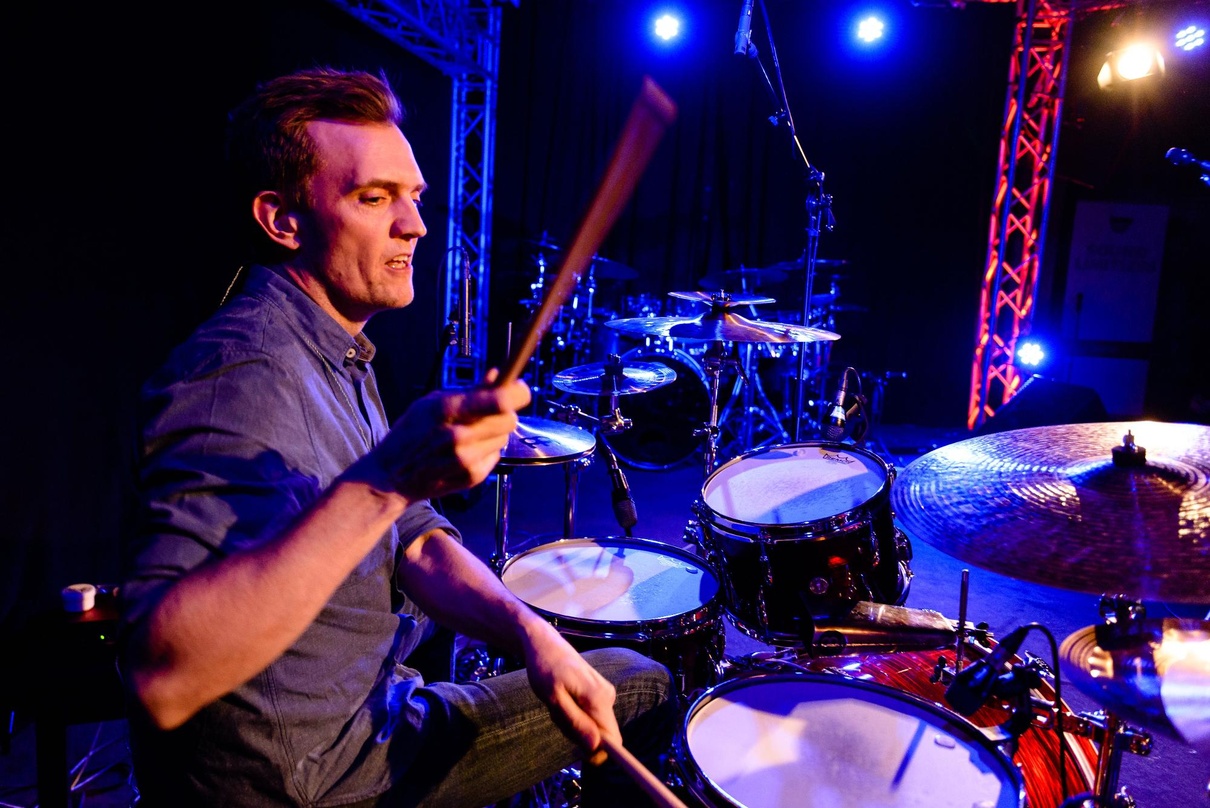 Zeigt den Stand der Singe in der Jazz-und Popszene: das World Drum Festival, hier 2017
