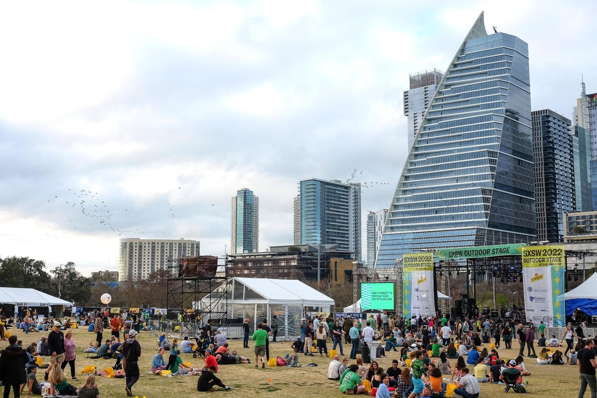 So könnte es 2023 auch in Sydney aussehen: eine Impression von SXSW 2022 im texanischen Austin am Lady Bird Lake