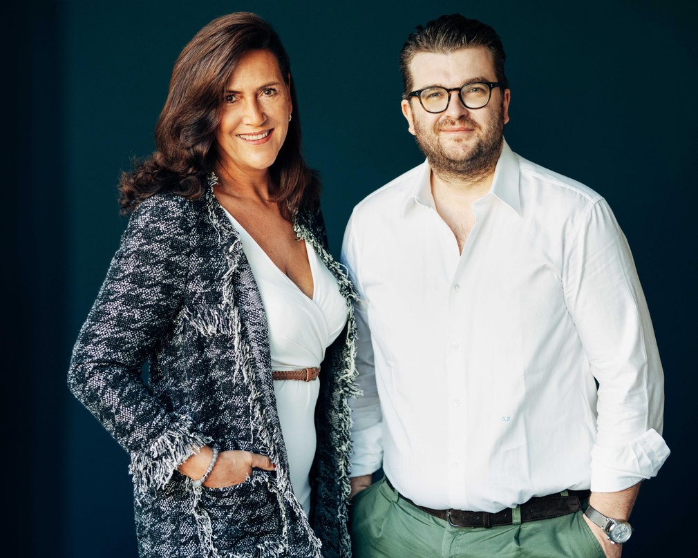 Arbeiten nun zusammen: Gregor Nebel (Geschäftsführer Deutsche Medienportale) und "StadlPost"-Chefredakteurin Patrizia Bartels