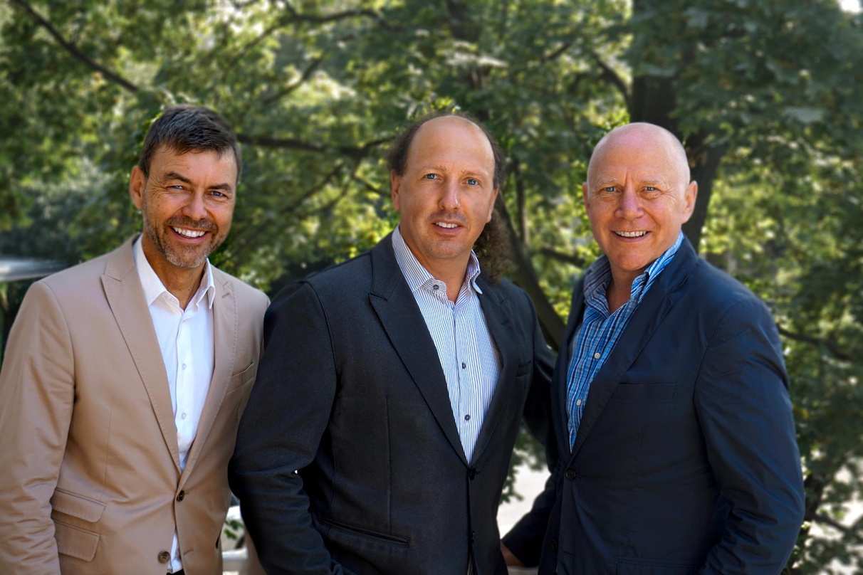 Bekamen den Zuschlag für den Deutschen Pavillon bei der Expo 2015: (von links): Wolfgang Weyand, Claus Fischer (Voss+Fischer) und Mike P. Heisel