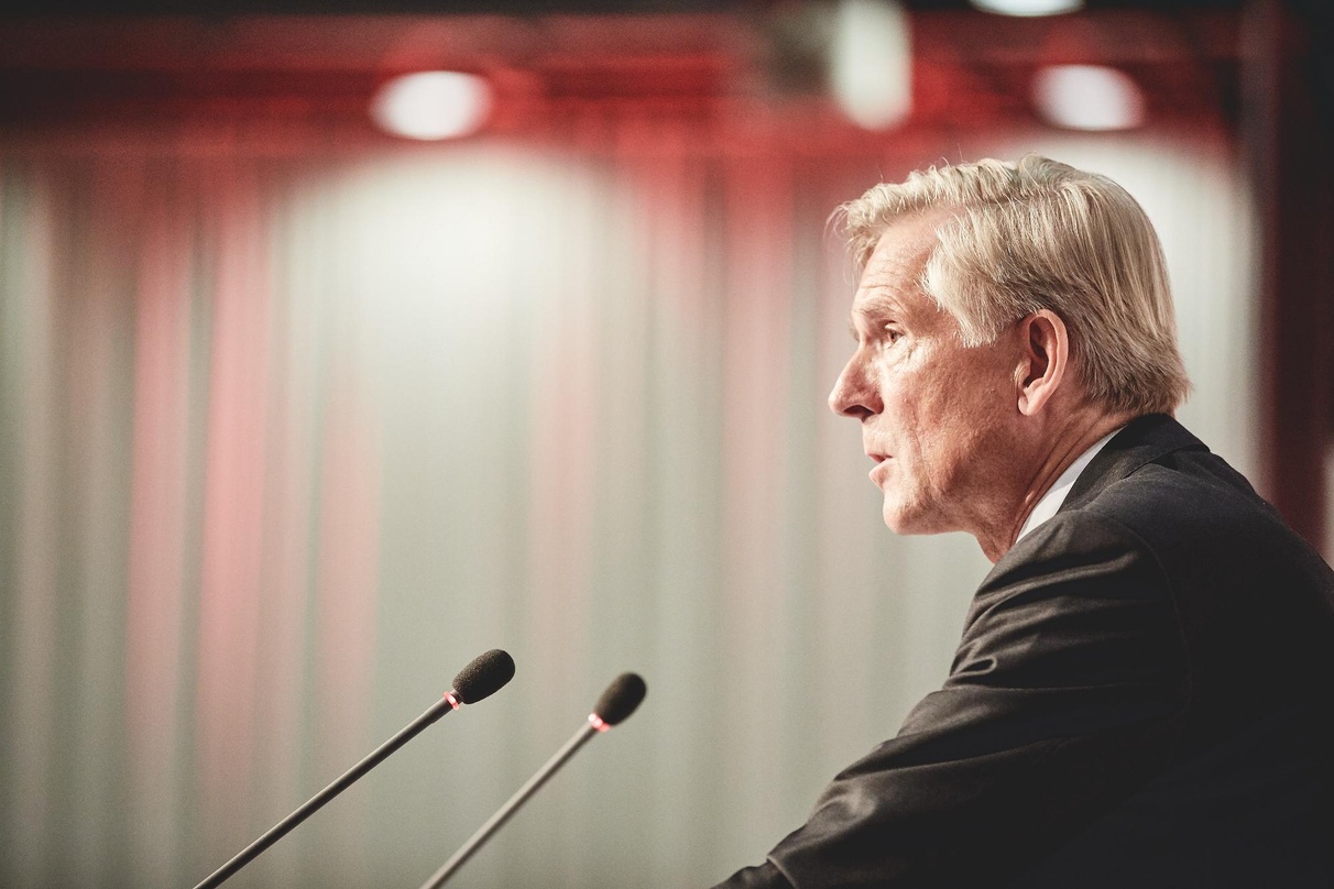 Warf einen Blick zurück auf 2017 als dem wirtschaftlich erfolgreichsten Jahr in der bisherigen Geschichte der GEMA und rechnet auch für 2018 mit Wachstum in allen Inkassobereichen: Harald ...
