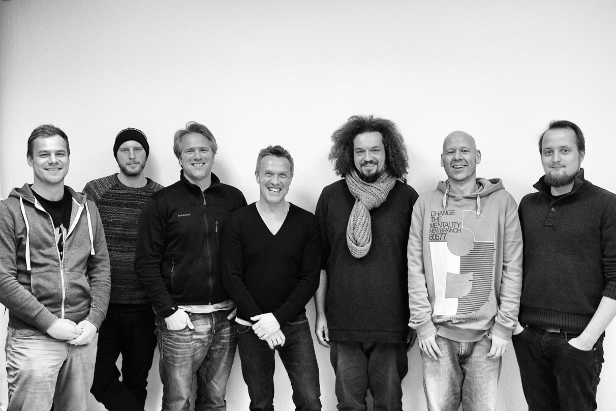 Einigten sich auf eine Zusammenarbeit (von links): Sebastian Lindloff (Head of Videomanagement Believe Digital), Sascha Wieland (marcsfirma), Marc Feldmann (Geschäftsführer marcsfirma/Mana...