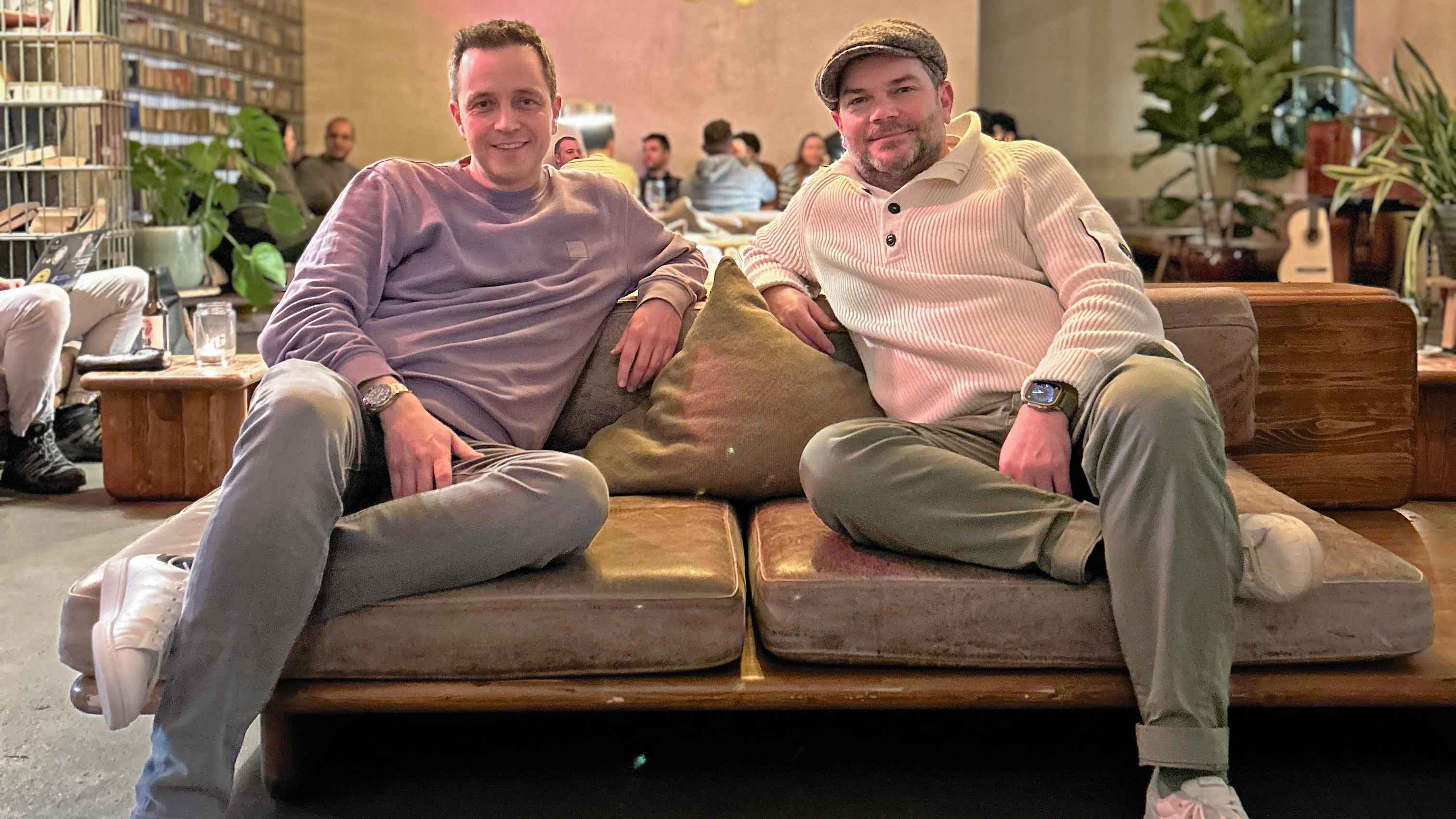 Residieren im Michelberger, wo auch das Berliner Büro von MGNFY ist: Marco Völkel (links) und Martin Königsmann.