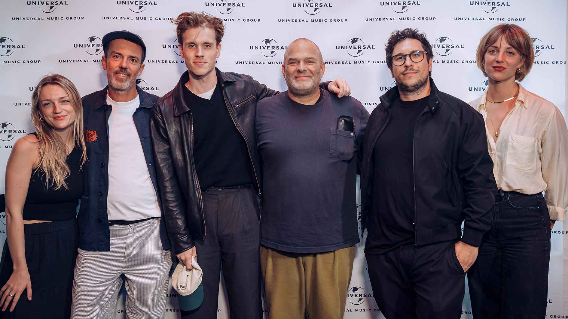 Trafen sich auf der Reeperbahn (von links): Olivia Poust (Product Manager UK, International Marketing), Ulli Kuhnert (Senior Director Artist Marketing UMI), Sebastian Schub, Ulf Zick (Pres...