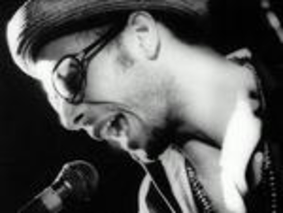 Macht jetzt Musik mit Plattenvertrag: Dinho Alves