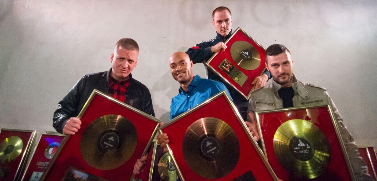 Mit Gold überhäuft: K.I.Z, bestehend aus (von links) Nico Seyfrid, Tarek Ebéné, Maxim Drüner und Sil-Yan Bori