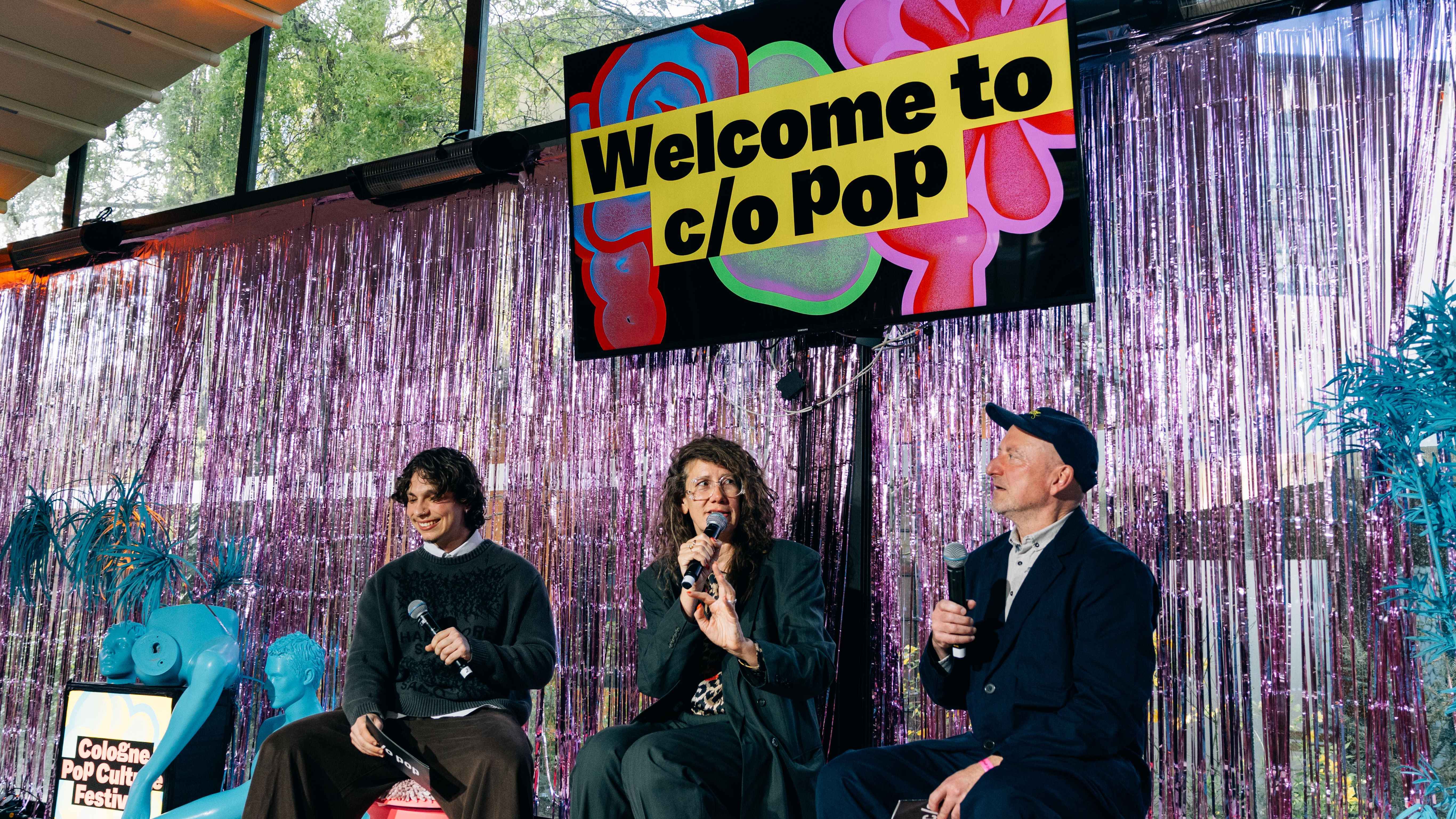 Für die c/o pop verantwortlich: Elke Kuhlen (Mitte) und Ralph Christoph (rechts).