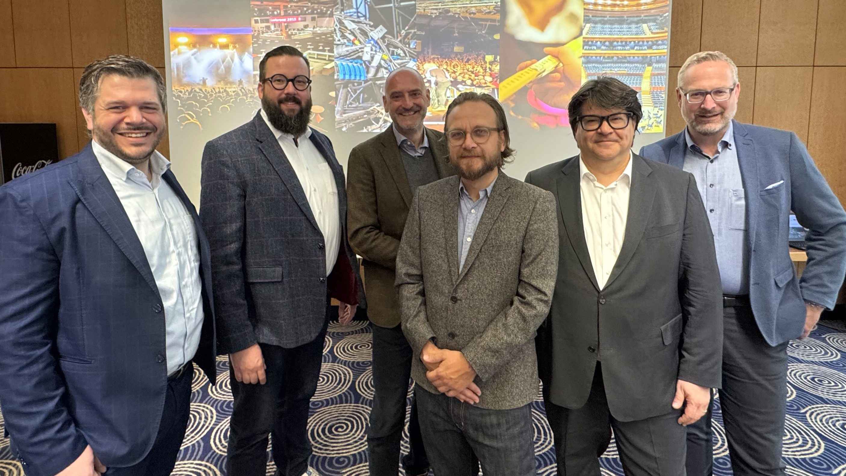 Frühstückten im Parlament (von links): René Tumler (EVVC), Robert Ninnemann (FAMA), Johannes Everke (BDKV), Christian Ordon (LiveKomm), Marcus Pohl (ISDV) und Björn Sänger (VDVO).