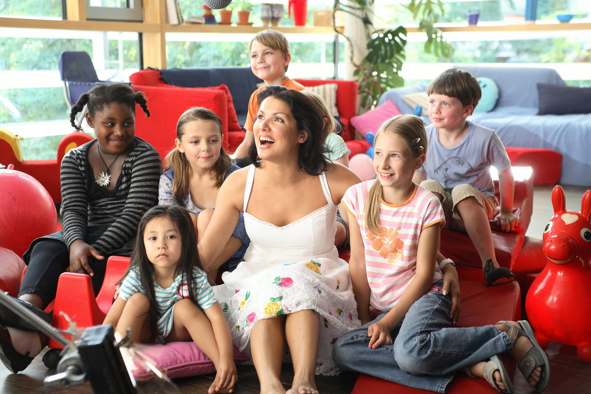 Sammelt Geld für die SOS-Kinderdörfer: Netrebko