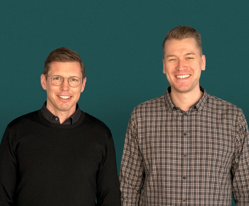 Nennen ausgewählte Zahlen zur Entwicklung von TuneCore in Deutschland: Thorsten Freese (Believe Digital, links) und Colin Schrinner (TuneCore)