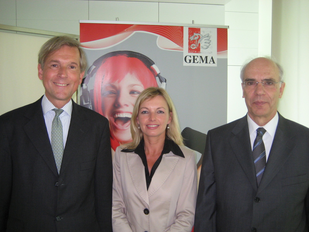 Zogen Bilanz (v.l.n.r.): Harald Heker, GEMA-Sprecherin Bettina Müller und Finanzvorstand Rainer Hilpert
