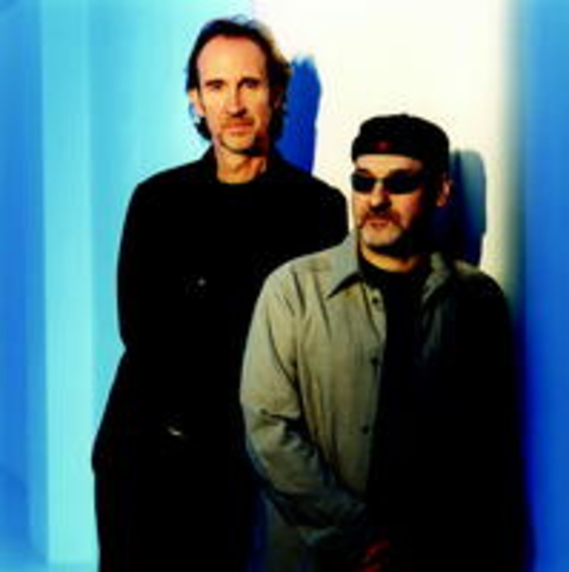 Auf der Höhe der Zeit: Mechaniker Mike Rutherford (l.) und Paul Carrack