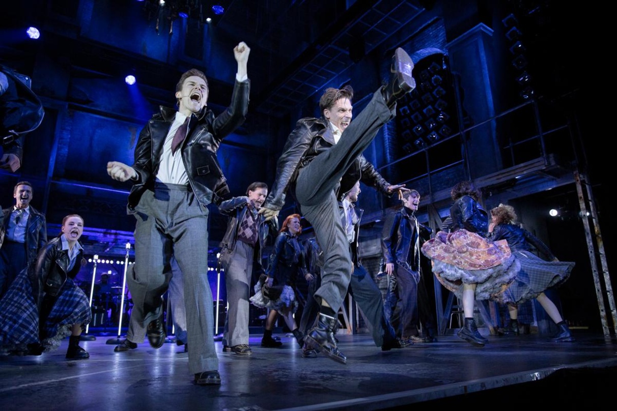 Kommt bereits auf 120.000 verkaufte Tickets: das Musical "Ku'damm 56", hier im im Stage Theater des Westens in Berlin