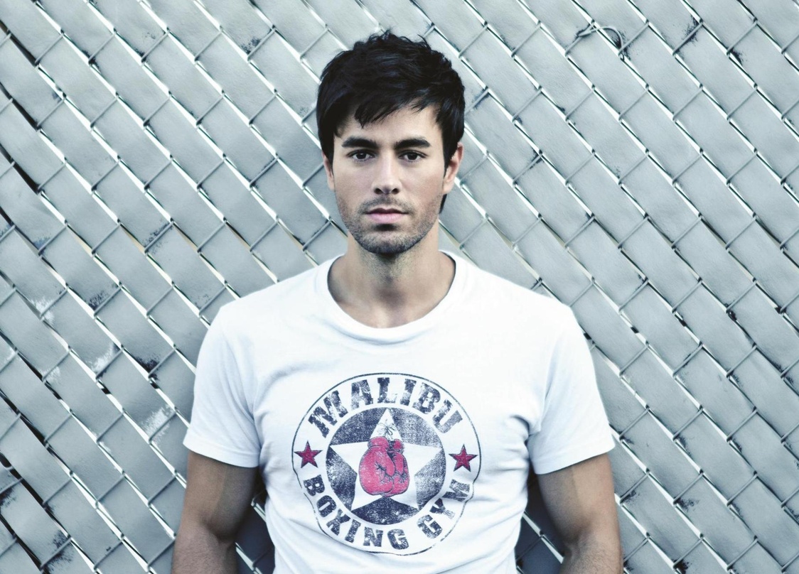 Landete gemeinsam mit Nicky Jam auf dem ersten Platz der spanischen Jahrescharts bei den Singles: Enrique Iglesias
