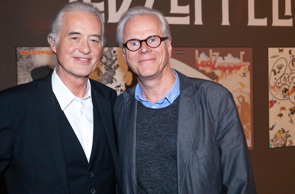 Schulterschluss zweier Branchengrößen: Uriz von Oertzen (rechts) an der Seite von Jimmy Page, der 2014 als Gitarrist und Produzent die neu gemasterten Wiederveröffentlichungen von Led Zepp...