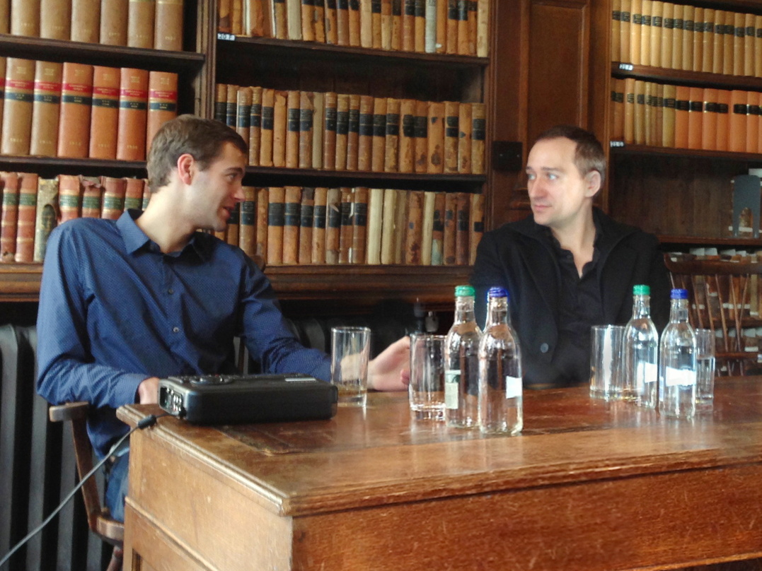 Sprachen in Oxford über Freiheit: Moderator Benjamin Sullivan (links) und Paul van Dyk
